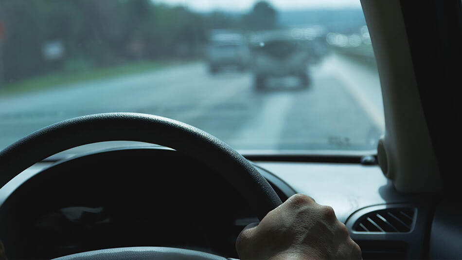 Autofahren – Schilder wirken ausgegraut