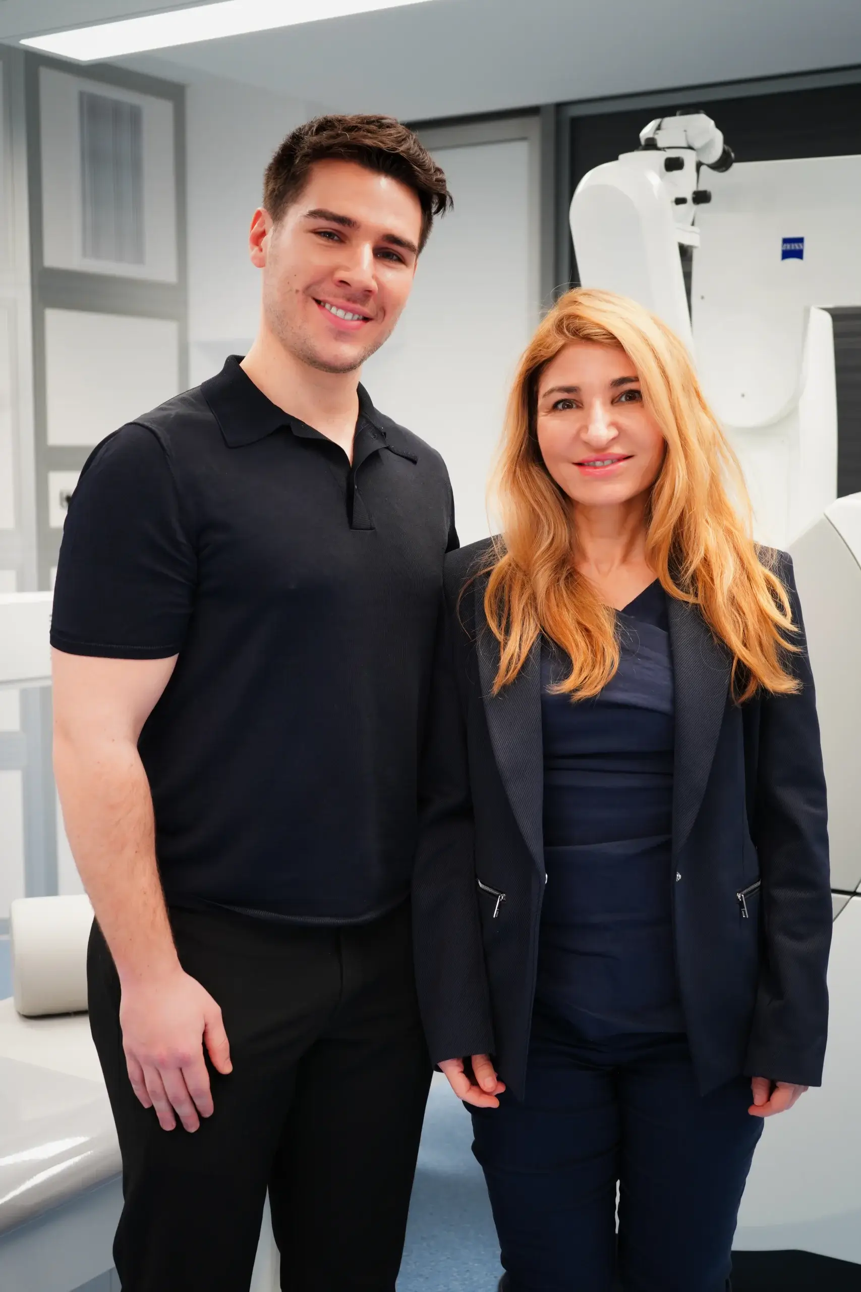 Daniel und Doctor-medic Liliana-Iulia Bányai - Bányai Augenlasercentrum